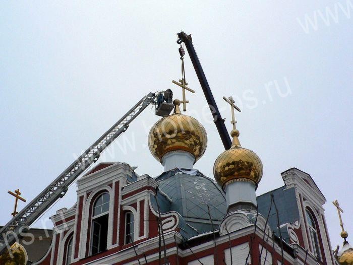 установка луковиц и крестов Киров Екатерининская церковь